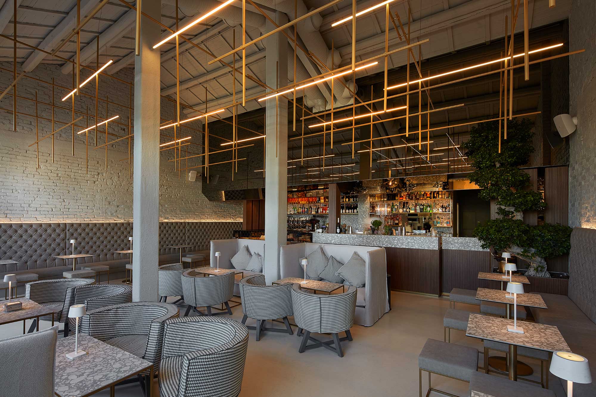 Frigomeccanica Lounge Bar: industrial design furniture between matter ...