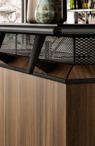 Dettaglio arredo bar modello Bridge