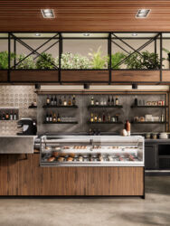 Dettaglio arredo bar modello Harris