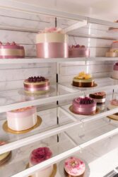 Totem pasticceria