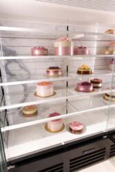 Totem pasticceria