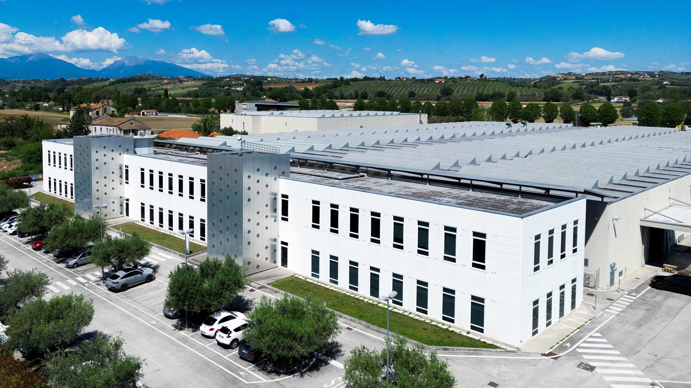 Lo stabilimento Frigomeccanica a Mosciano Sant’Angelo